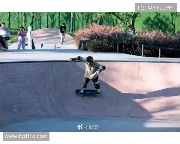 成都滑板队战术变革引发热议探索新风潮与竞技精神的结合