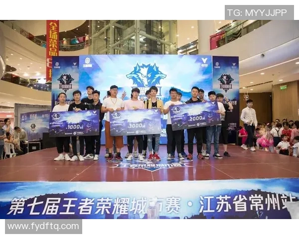 上港与大连激战正酣直播盛况尽在眼前精彩赛事不容错过